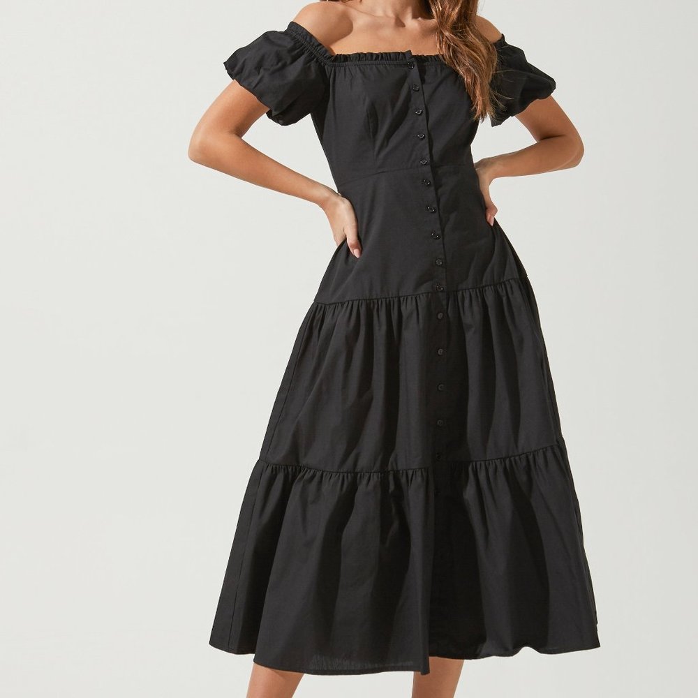 Astr Black Off-Shoulder Tiered Midi Dress